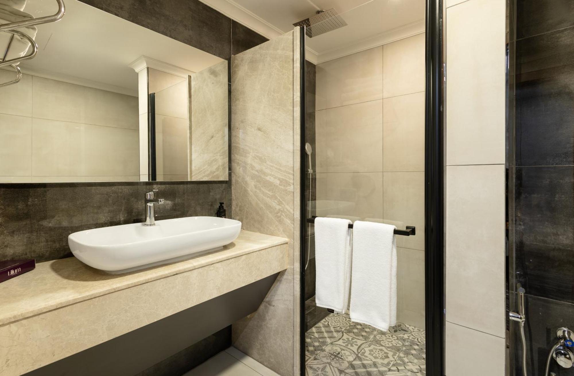 Lilium Hotel & Suites Бурса Экстерьер фото